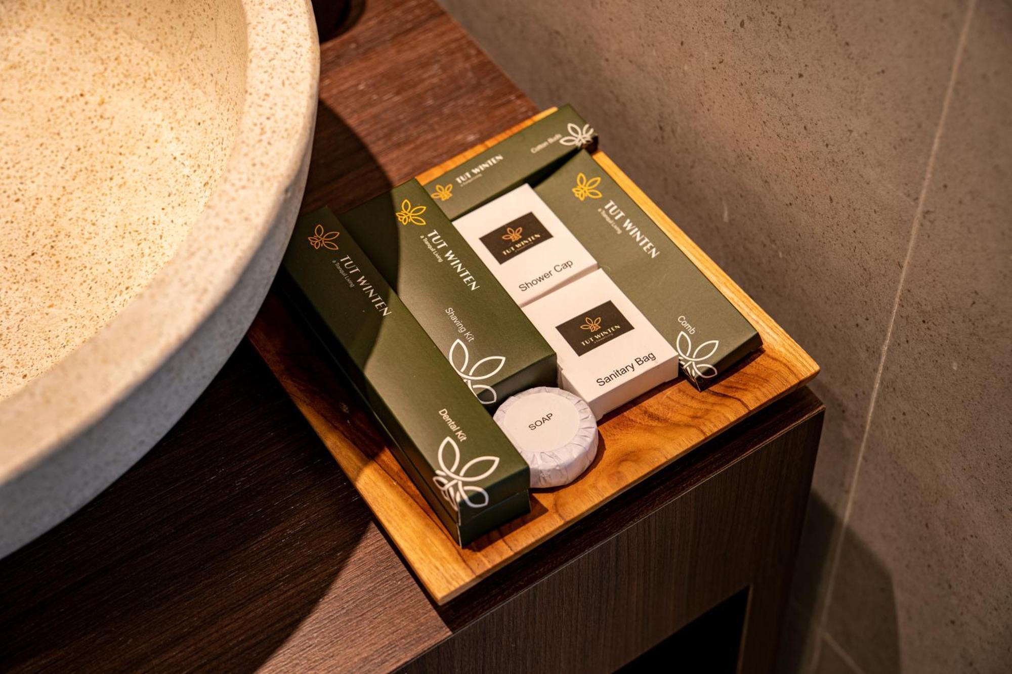 Tut Winten Villa Ubud エクステリア 写真