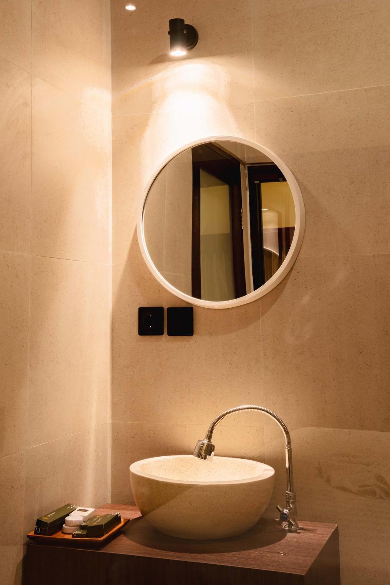 Tut Winten Villa Ubud エクステリア 写真
